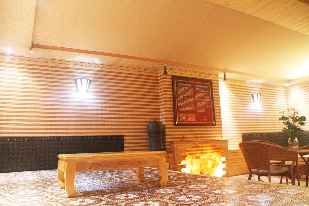 Yuyao Yonghegong Hotel Extérieur photo
